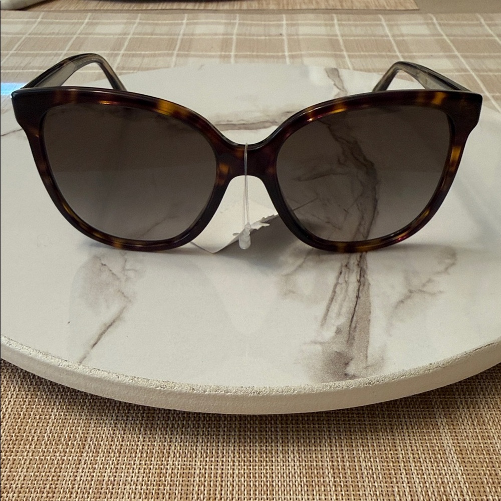 Gucci Brown Tortoise Sunglasses - Picture 4 of 14